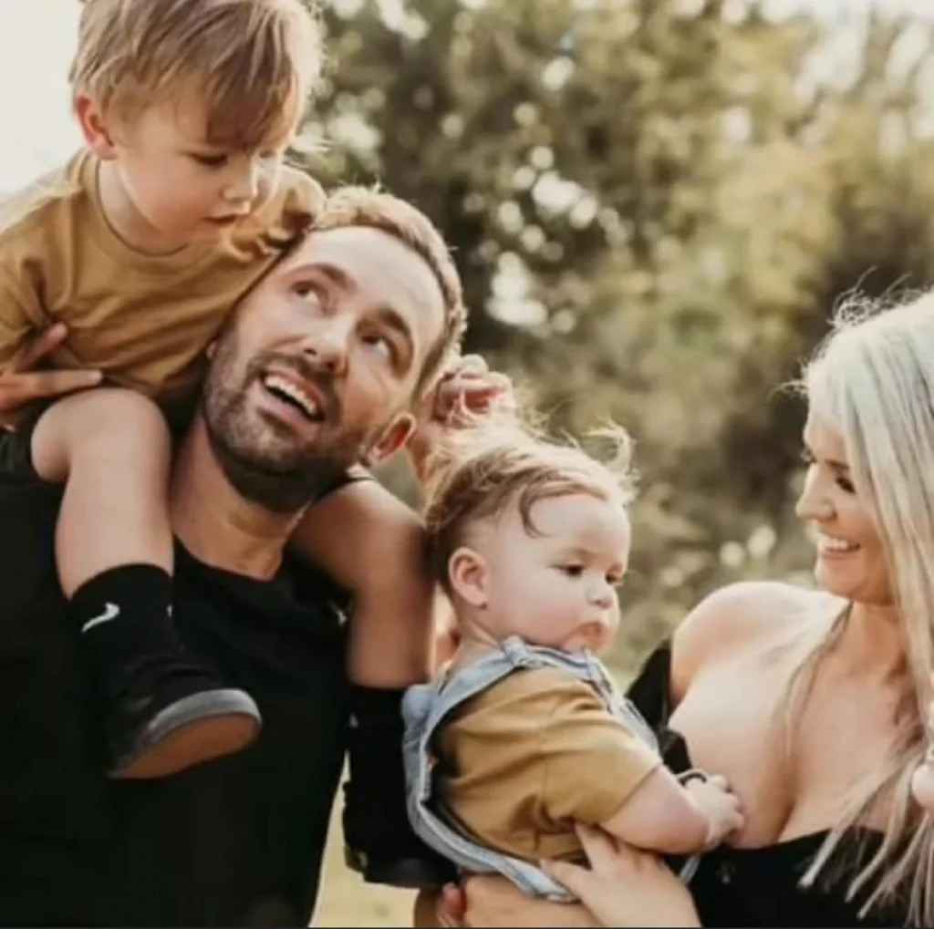 Scott Lang — owner of Highland Roofing Co., Midlothian Texas and Family